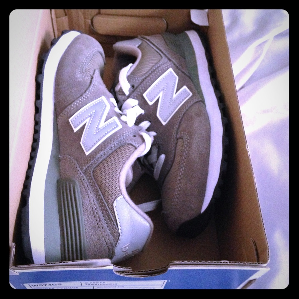 New Balance Sneakers